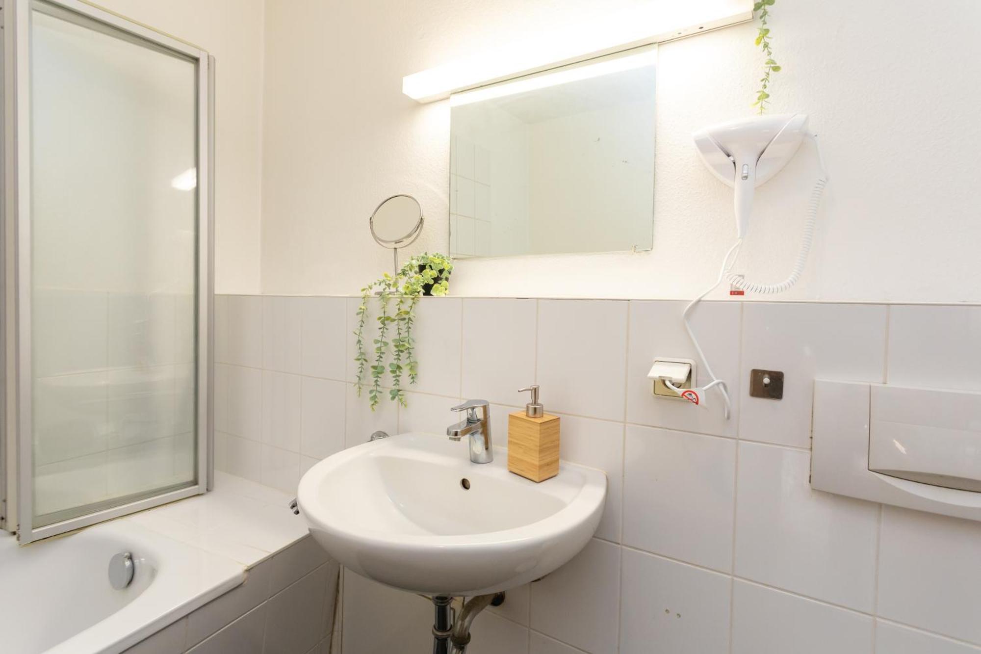 Fullhouse - Halle - R6 Apartments - Smarttv - Nespresso Εξωτερικό φωτογραφία