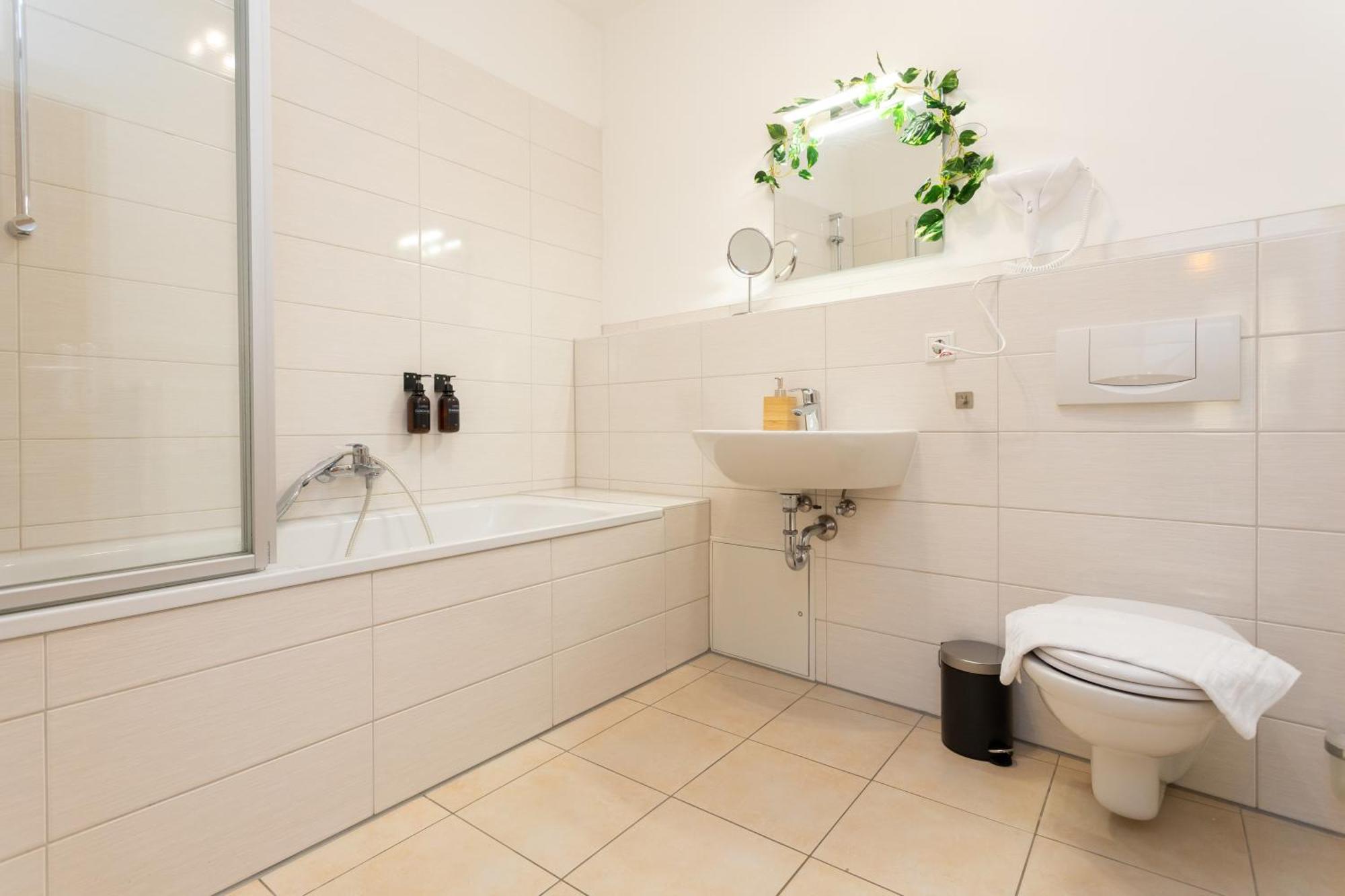 Fullhouse - Halle - R6 Apartments - Smarttv - Nespresso Εξωτερικό φωτογραφία